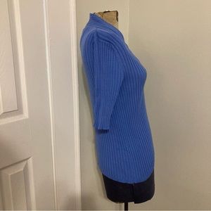 George Blue textured v-neck short sleeve top